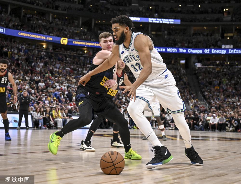 特别是在对 特别是在对