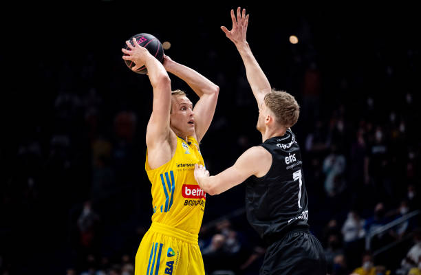 为球队征战 为球队征战