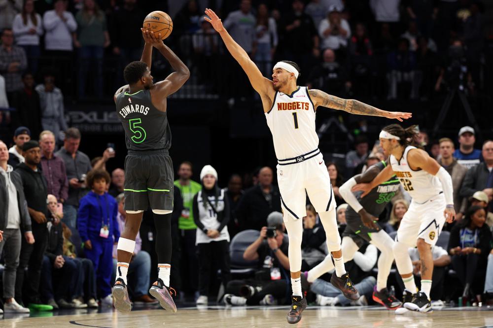 还在赛后送 还在赛后送